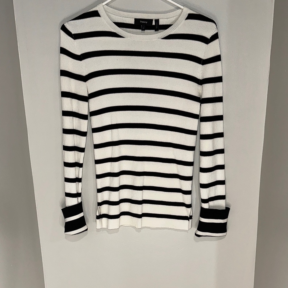 Theory Black and White Monochrome Striped Knit Top. Size S.